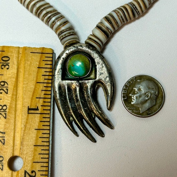 Vintage Native Sand Cast Sterling Silver Turquoise Bear Claw Heishi Shell - Picture 5 of 7
